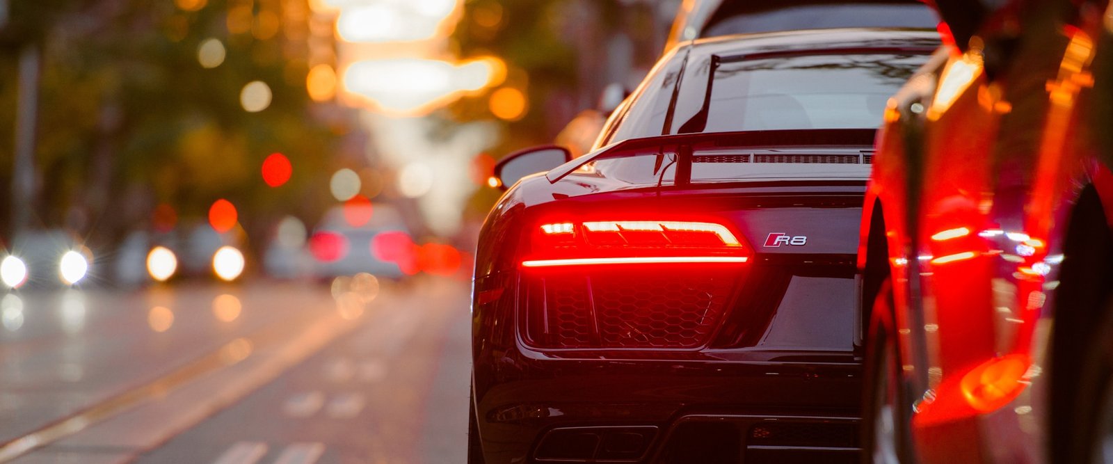Top 5 Luxury Cars to Rent in Dubai (2024)